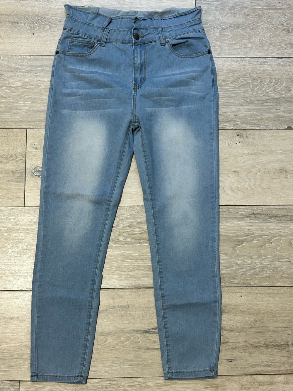 Women’s Light Blue High-Rise Skinny Jeans